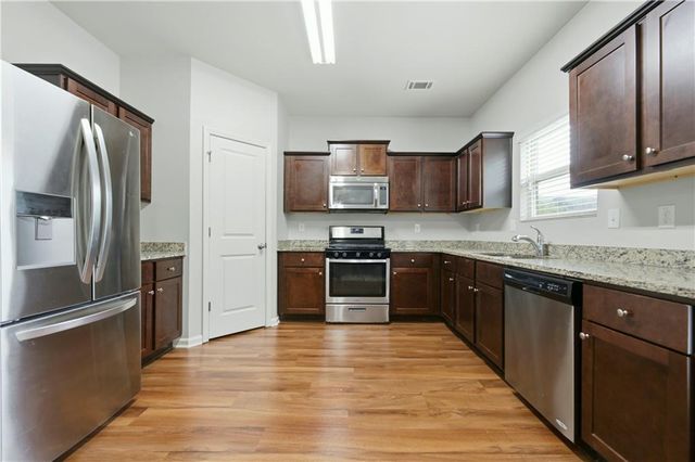 118 Aberdeen Way, Dallas, GA 30132