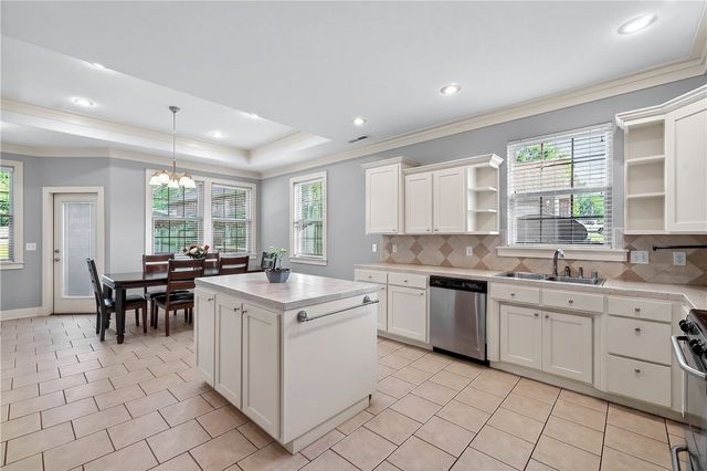 3088 Dorchester Drive, Fayetteville, AR 72703