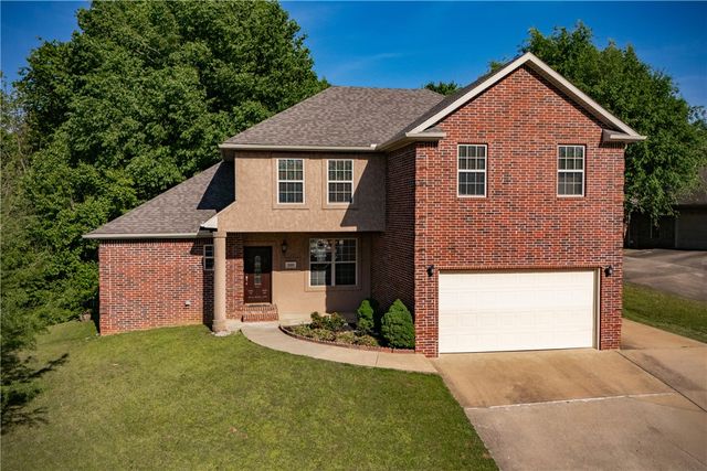 3088 Dorchester Drive, Fayetteville, AR 72703