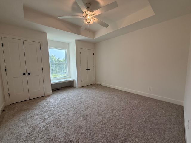 2816 EASLEY CABIN CIR, Columbia, MO 65201
