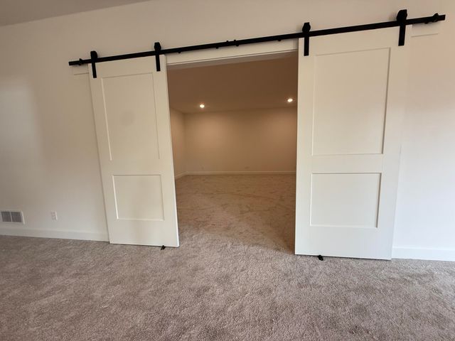 2816 EASLEY CABIN CIR, Columbia, MO 65201