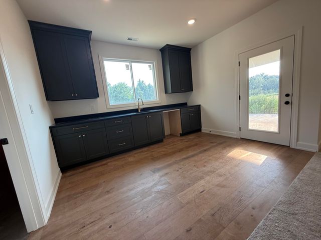 2816 EASLEY CABIN CIR, Columbia, MO 65201