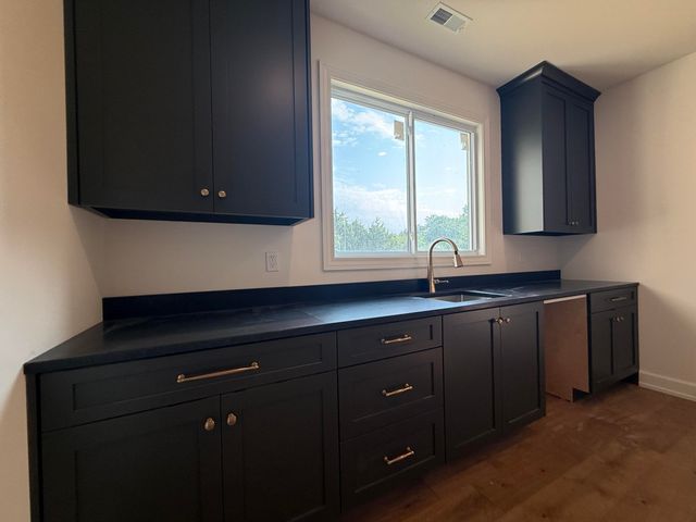 2816 EASLEY CABIN CIR, Columbia, MO 65201