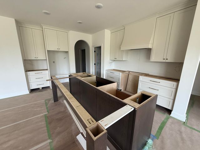 2816 EASLEY CABIN CIR, Columbia, MO 65201