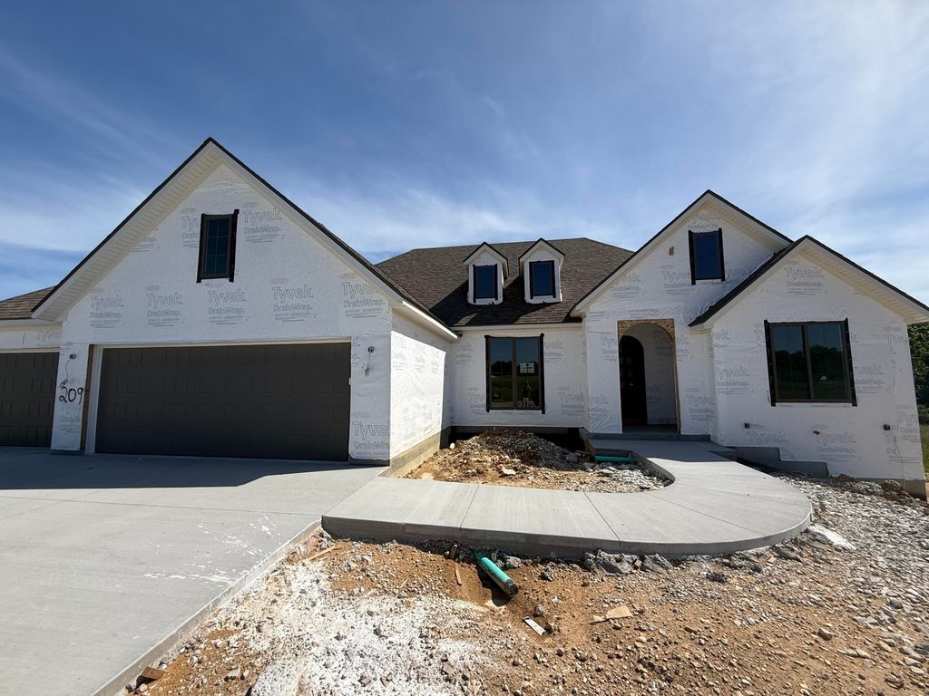2816 EASLEY CABIN CIR, Columbia, MO 65201