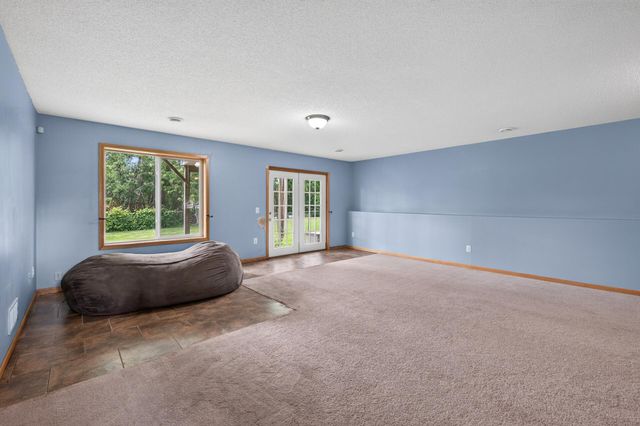 4928 159th Street N, Hugo, MN 55038