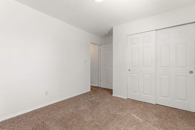 487 Treasure Stone Drive SW, Albuquerque, NM 87121