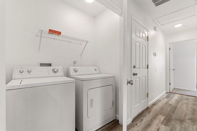 487 Treasure Stone Drive SW, Albuquerque, NM 87121