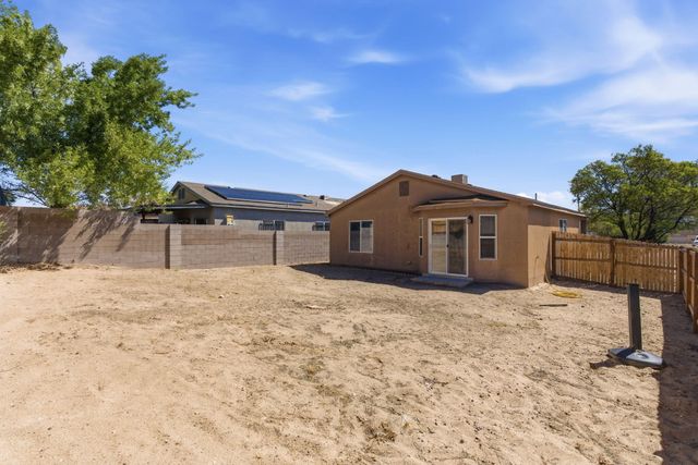 487 Treasure Stone Drive SW, Albuquerque, NM 87121