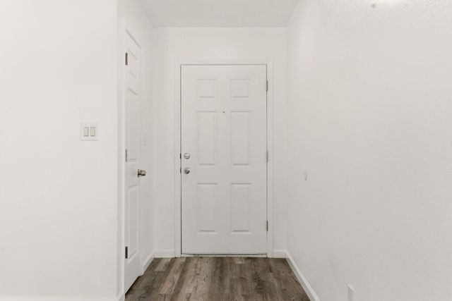 487 Treasure Stone Drive SW, Albuquerque, NM 87121
