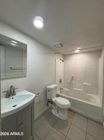 6319 W Maryland Avenue 5, Glendale, AZ 85301