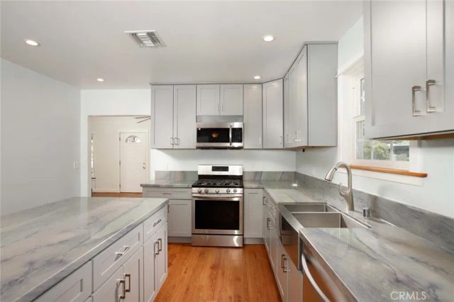 9819 Haines Canyon, Tujunga, CA 91042