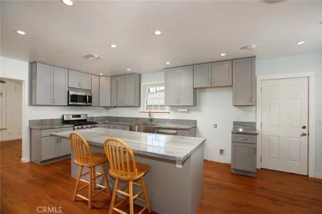 9819 Haines Canyon, Tujunga, CA 91042