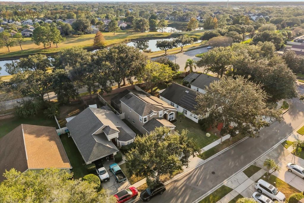 Image 35 of property listing at 2636 HERON LANDING COURT, Orlando, FL 32837