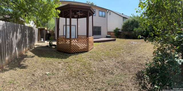 9847 Kelton Dr, San Antonio, TX 78250