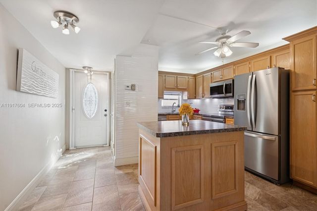 700 S Hollybrook Drive 201, Pembroke Pines, FL 33025