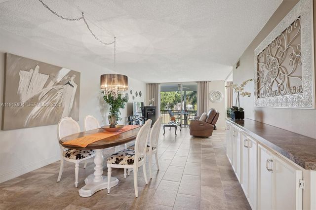 700 S Hollybrook Drive 201, Pembroke Pines, FL 33025