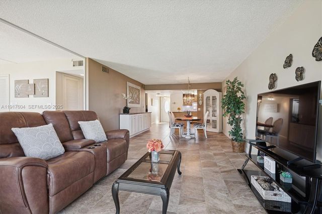 700 S Hollybrook Drive 201, Pembroke Pines, FL 33025