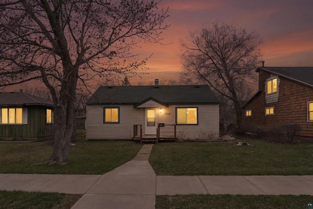 1924 Pennsylvania Ave, Superior, WI 54880