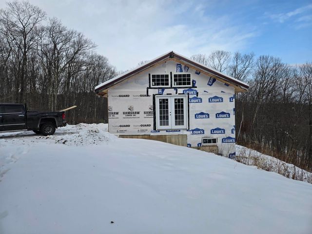 1046 Kings Highway, Stoddard, NH 03464