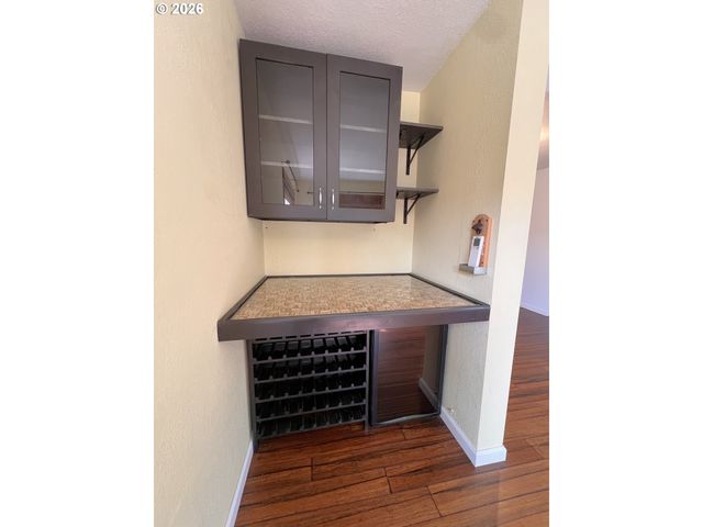 1092 LEWIS St, North Bend, OR 97459