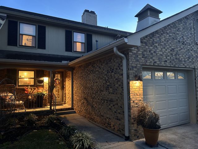 309 Kingswood Ct, Clarksville, TN 37043