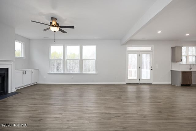 323 Queensferry Lane, Aberdeen, NC 28315