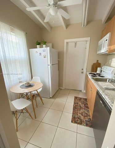 2349 NW 13th Ct, Fort Lauderdale, FL 33311