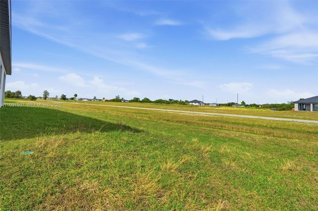 9027 bamboo cir, La Belle, FL 33935