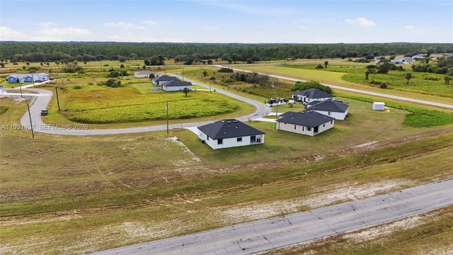 9027 bamboo cir, La Belle, FL 33935