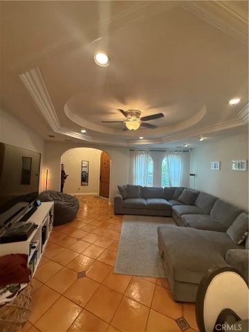 735 Rembrandt Circle, Corona, CA 92882