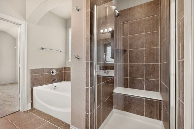 12701 Homestretch Drive, Fort Worth, TX 76244
