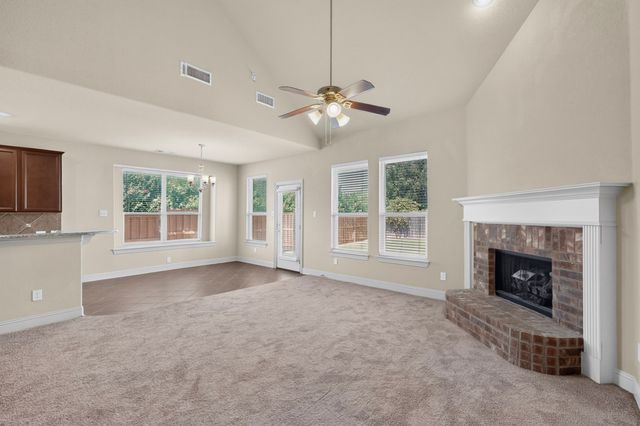 12701 Homestretch Drive, Fort Worth, TX 76244