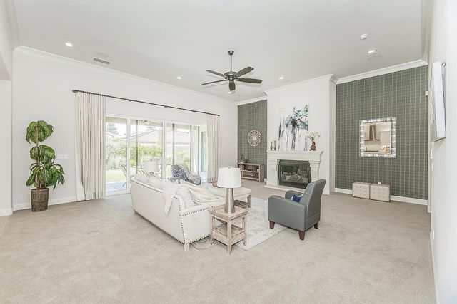 11609 N Sandy Par Drive, Fresno, CA 93730