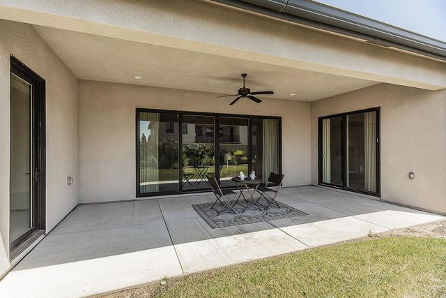 11609 N Sandy Par Drive, Fresno, CA 93730