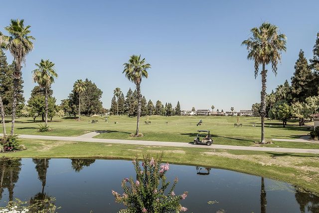 11609 N Sandy Par Drive, Fresno, CA 93730