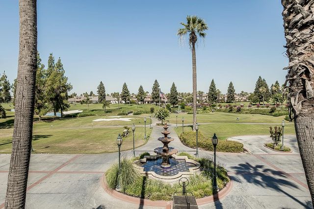 11609 N Sandy Par Drive, Fresno, CA 93730