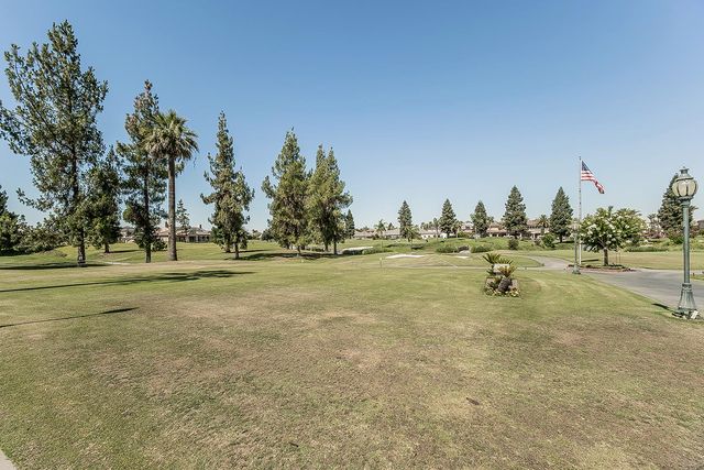 11609 N Sandy Par Drive, Fresno, CA 93730