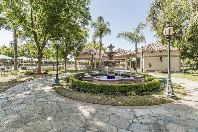 11609 N Sandy Par Drive, Fresno, CA 93730