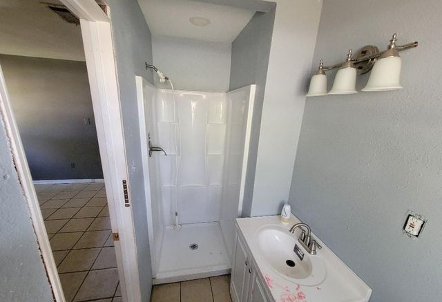 705 Inwood Drive, Baytown, TX 77521