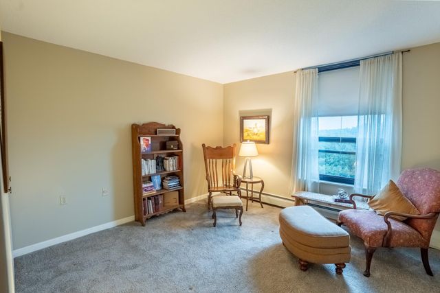 6615 Lake Shore Drive S 917, Richfield, MN 55423