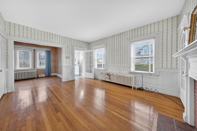 370 Maple St, New Bedford, MA 02740