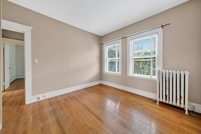 370 Maple St, New Bedford, MA 02740