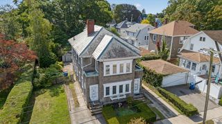 370 Maple St, New Bedford, MA 02740