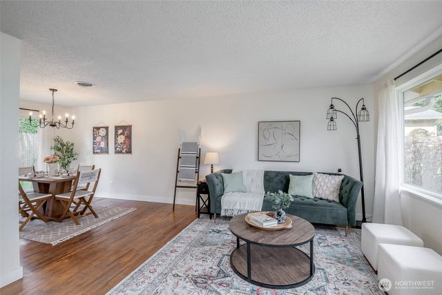 6230 S Mason Avenue, Tacoma, WA 98409