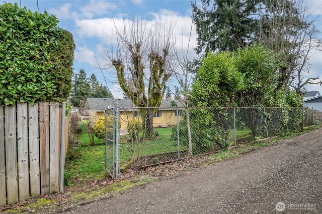 6230 S Mason Avenue, Tacoma, WA 98409