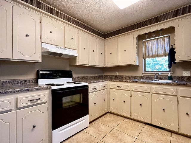 107 Sunset Drive, Russellville, AR 72802