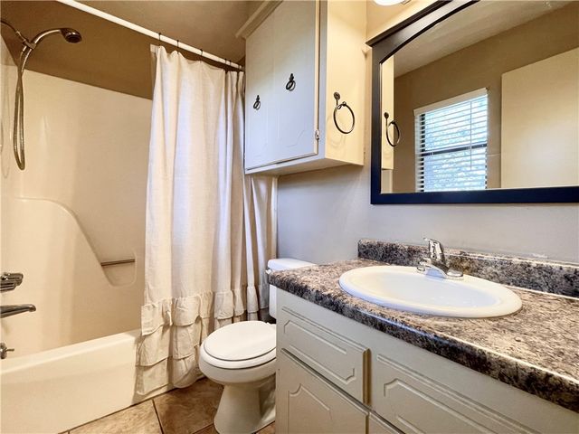 107 Sunset Drive, Russellville, AR 72802