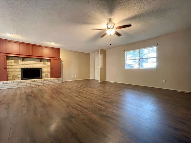 107 Sunset Drive, Russellville, AR 72802