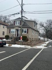 35 Terrace Ave, Woodland Park, NJ 07424